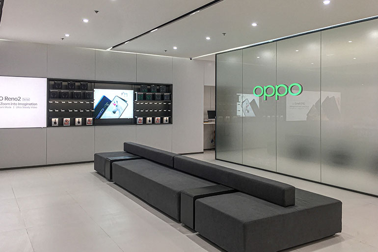 OPPO Experience Store at the Ayala Malls Manila Bay