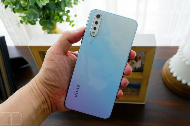 Vivo S1 With Amoled Display 4500mah Battery Price And Pre Order