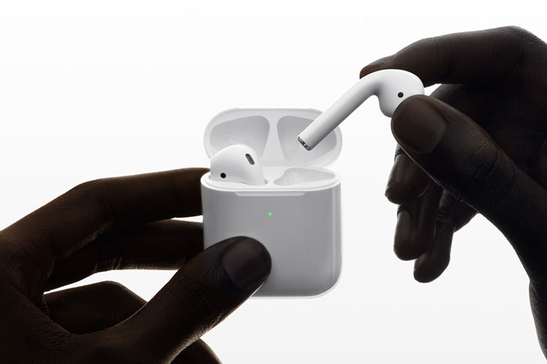 Apple AirPods 2019