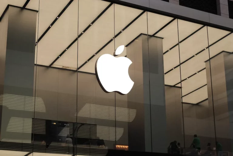 Apple and Samsung grow as Chinese brands struggle in Q2 2026 Apple Store