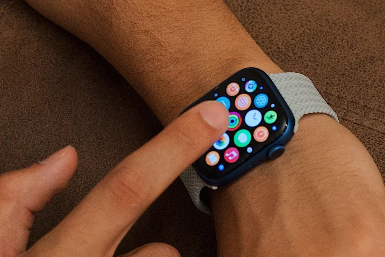 Smart Device Link lets you connect your Smart number to smartwatches apple watch