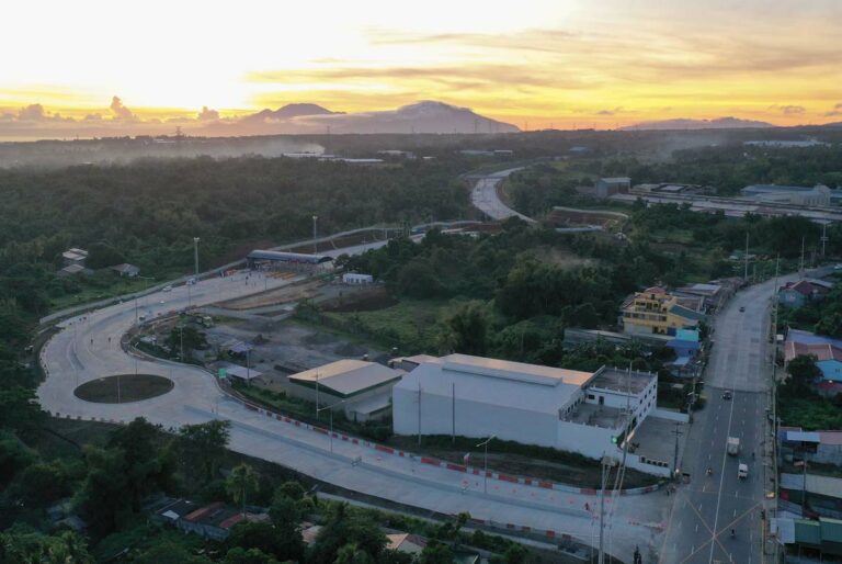 New CALAX Tagaytay exit is now open CALAX exit to Tagaytay