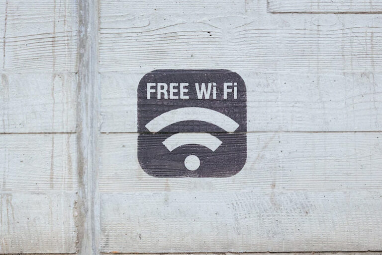 DOTr strike deal to provide free WiFi in PH airports DICT wants to reactivate dead free Wi-Fi areas in three months