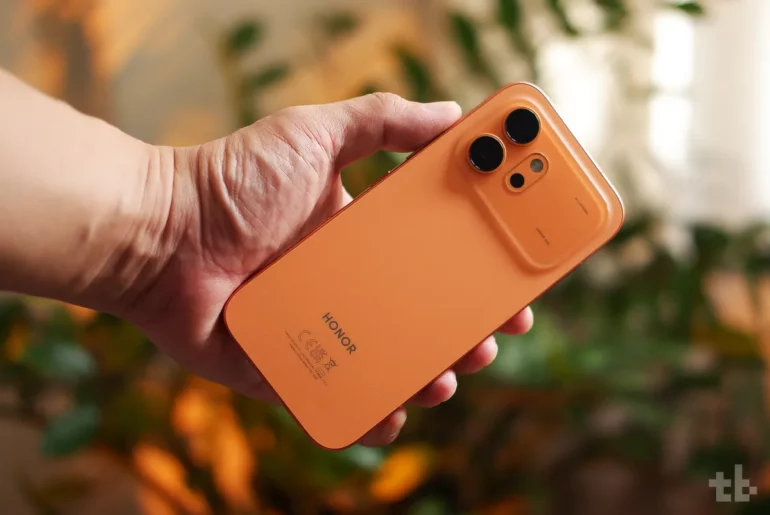 HONOR 600 review: Reliable mid-range phone with power and portability