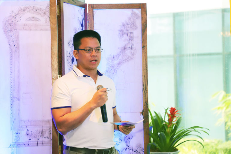 Lazada Philippines CEO Rey Alimurung