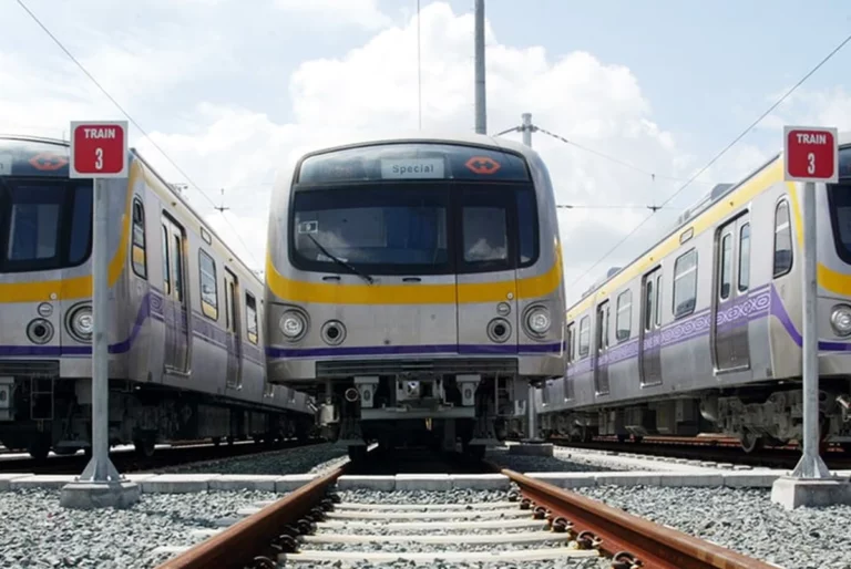 LRT 2 train