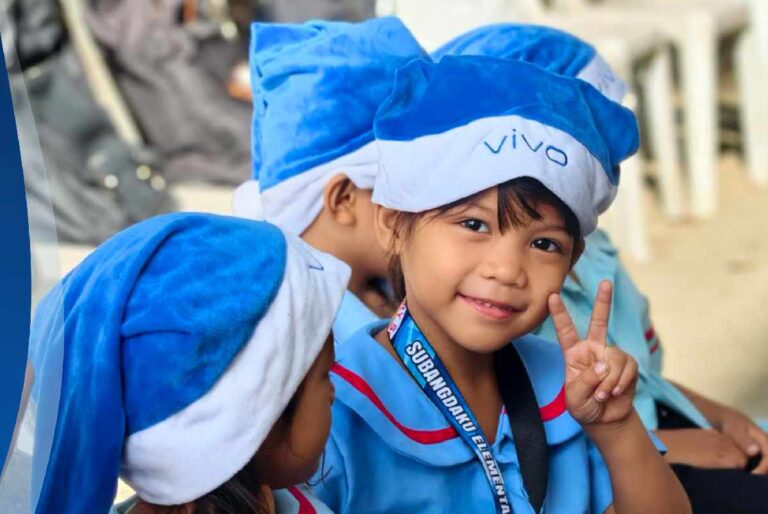 MaVIVOng Pasko: vivo brings holiday aid to Filipino youth mavivong pasko