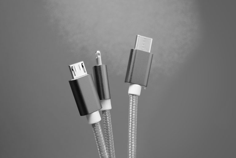 EU on Micro USB, USB-C, Lightning Port