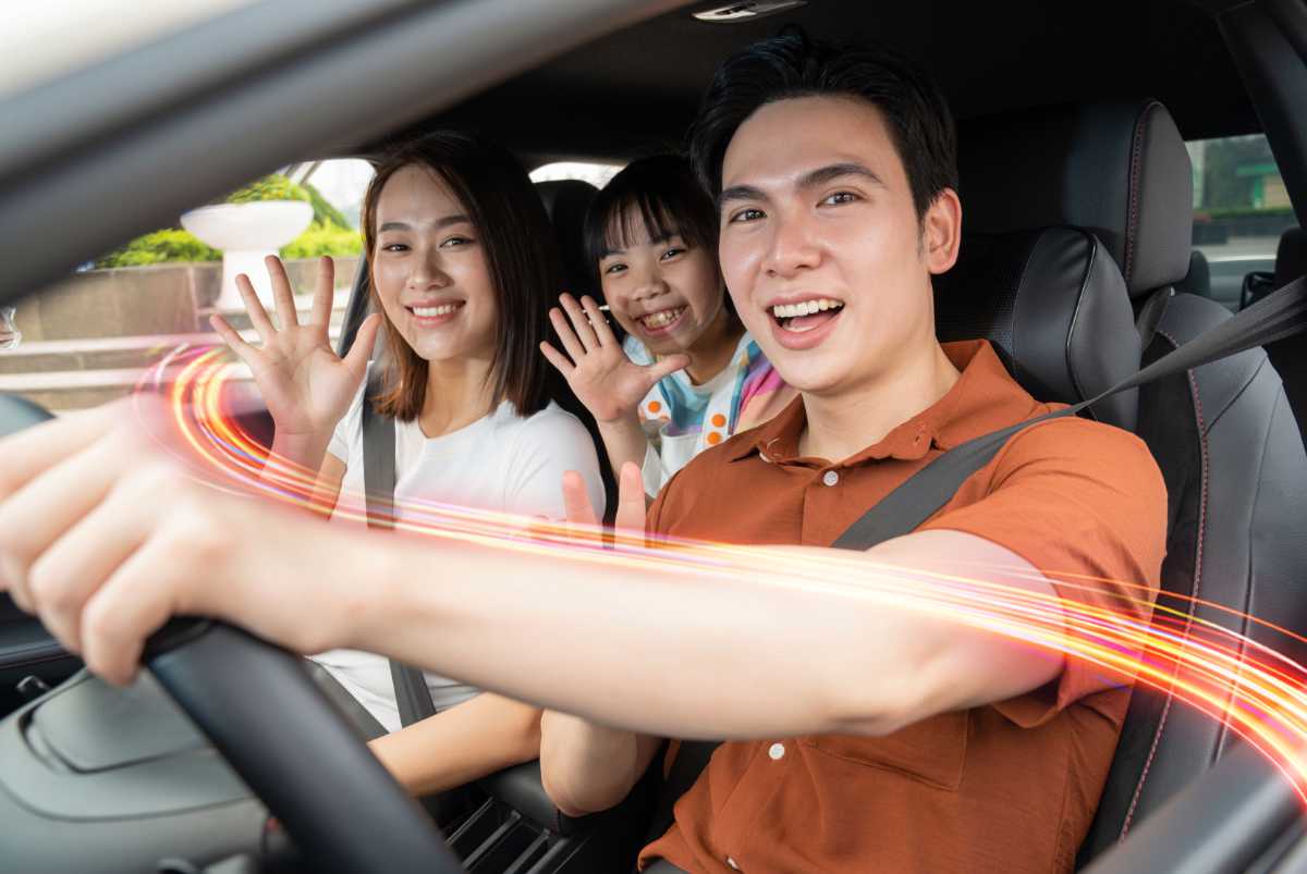 PLDT Home’s OMG Promo returns with bigger prizes: P1M cash, Toyota Fortuner, and free broadband for life PLDT Home OMG Promo