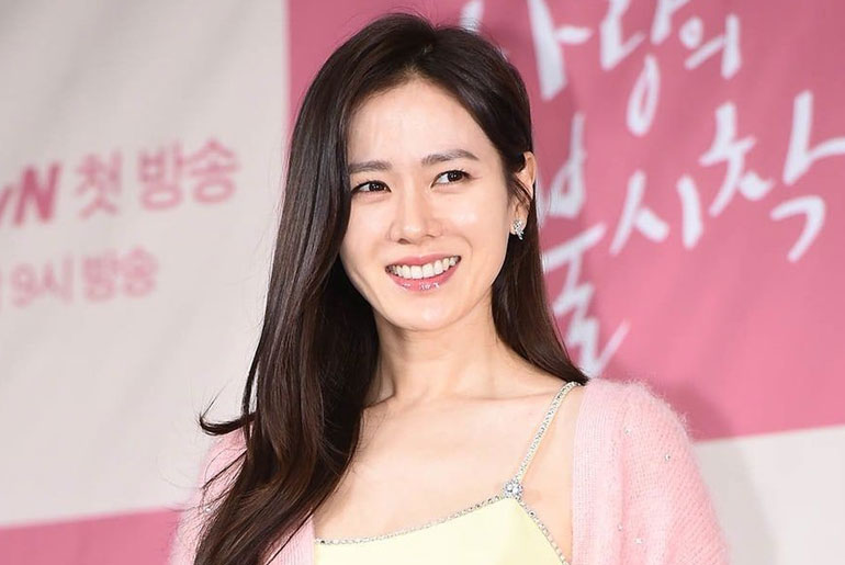 simple smart ako son ye jin