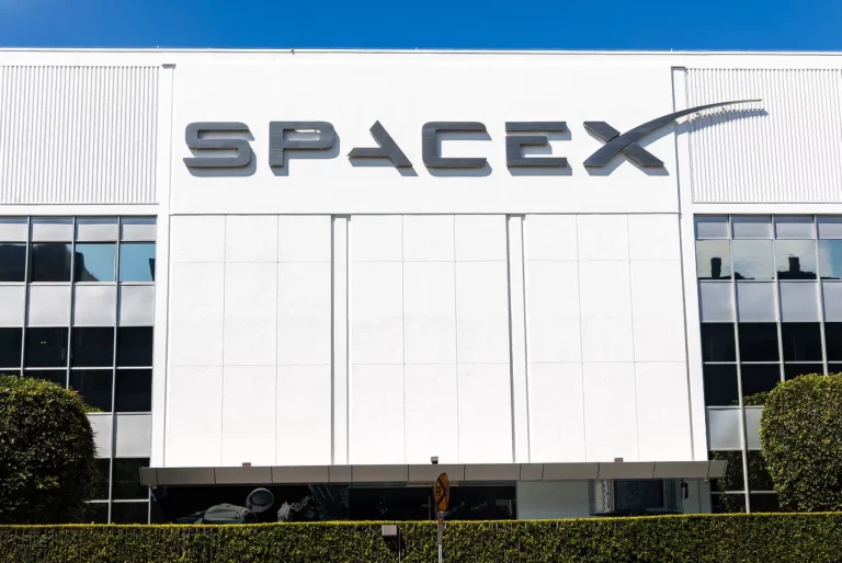 Elon Musk is world’s first trillionaire with SpaceX IPO SpaceX