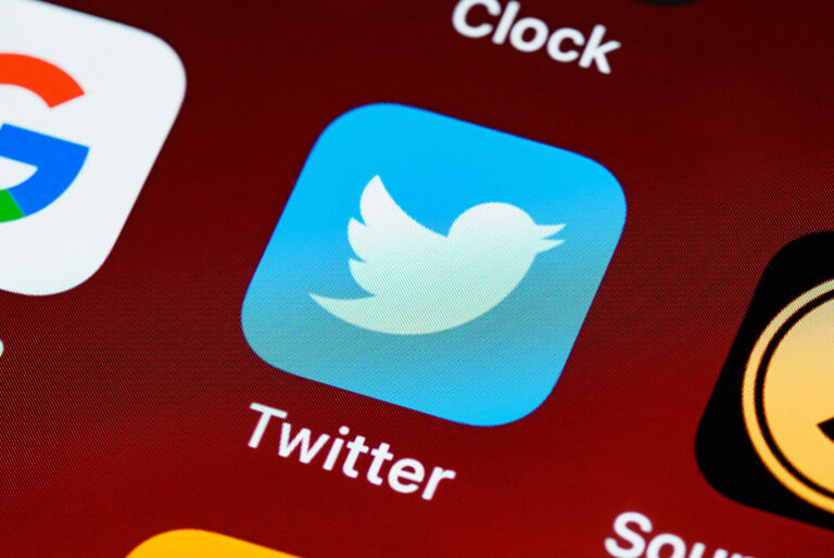 Twitter to remove 'Twitter from iPhone' and 'Twitter from Android' labels