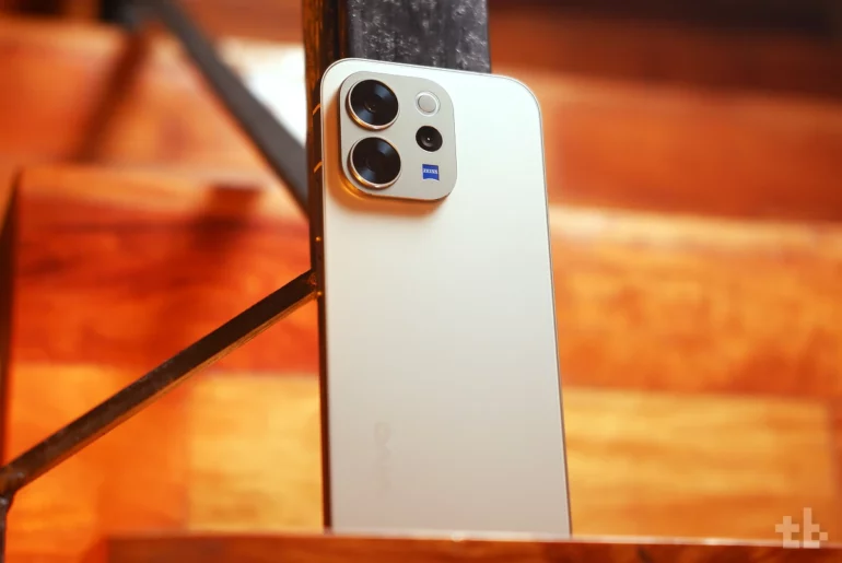 vivo V70: Compact power with features you’ll love