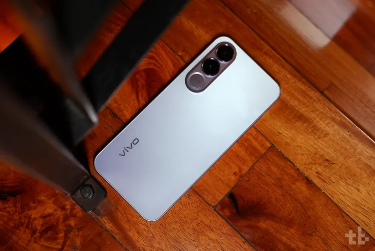 vivo V70 fe