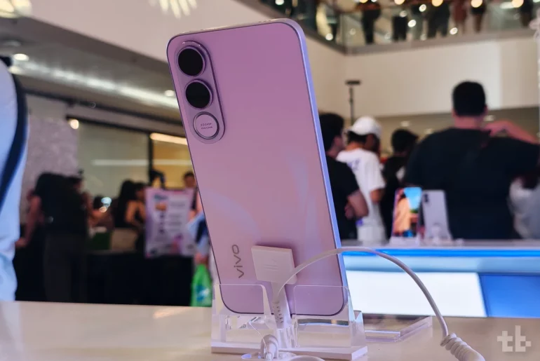 vivo V70 FE