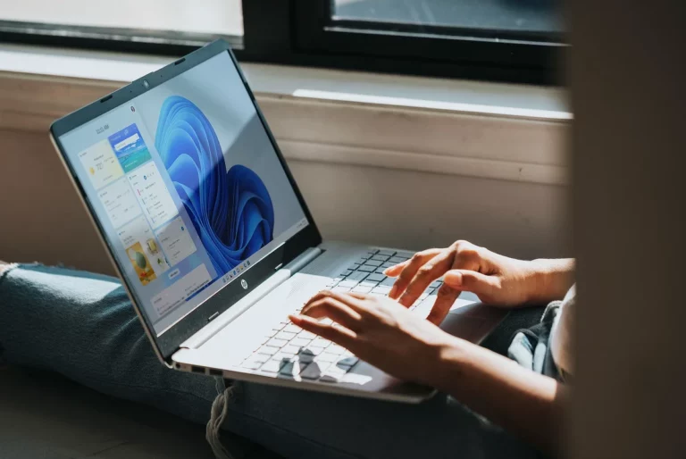 windows 11 laptop