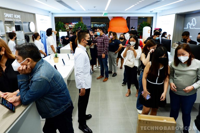 Xiaomi Mi Store Circuit Makati